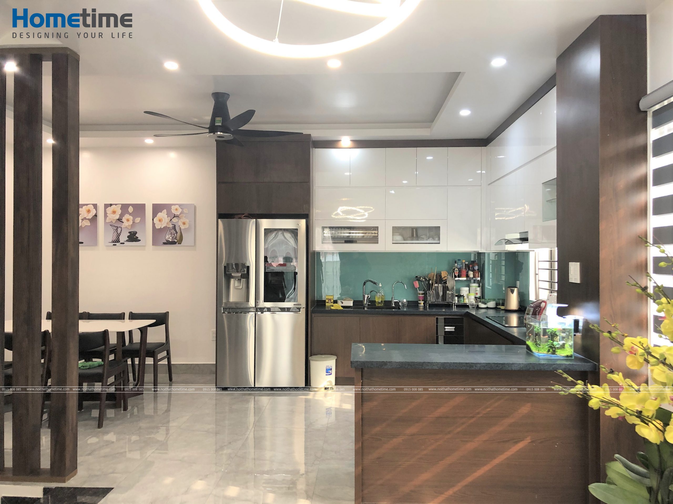 Tủ bếp hiện đại với kiểu dáng chữ U