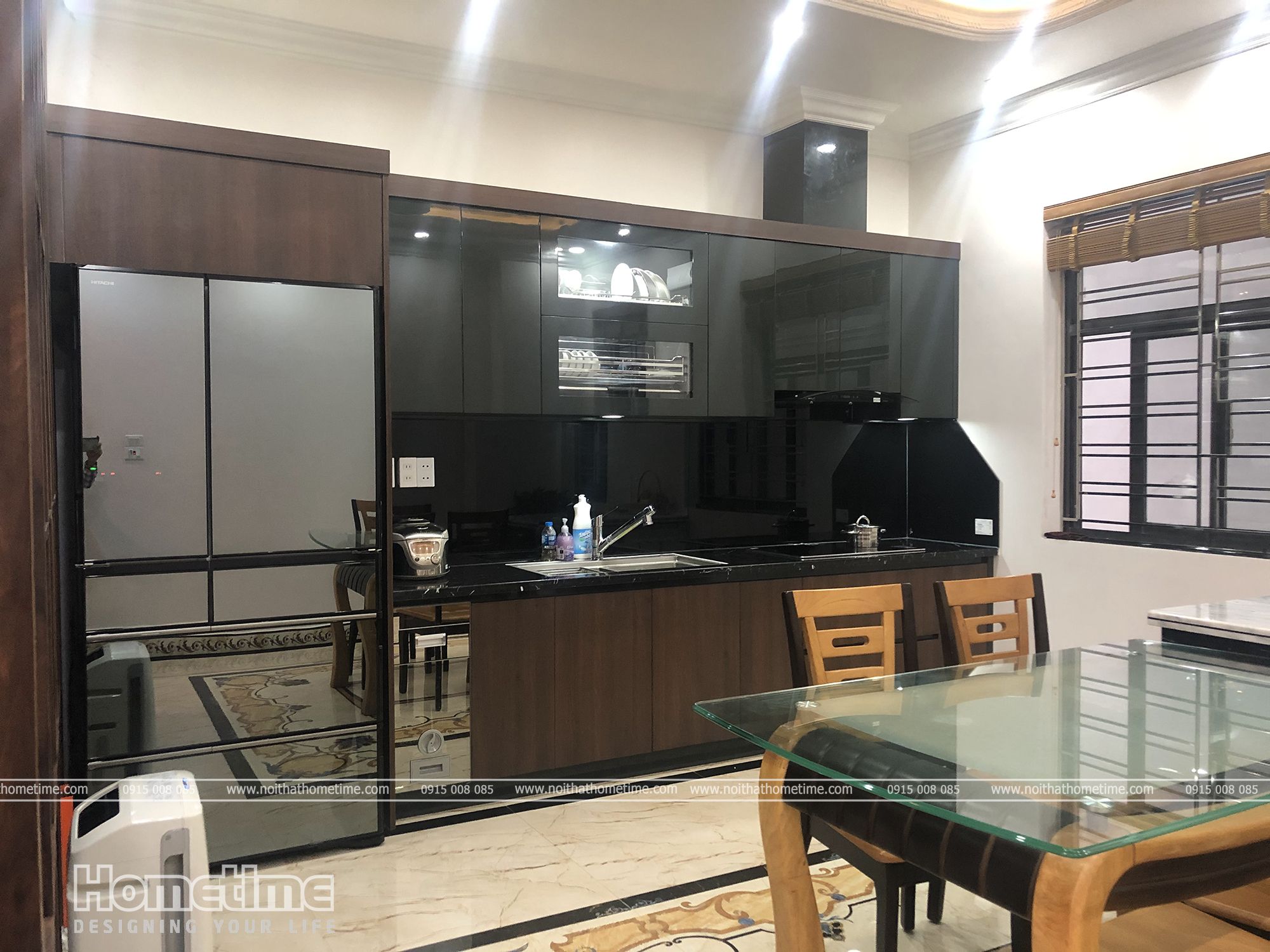 Không gian góc nghiêng của tủ bếp